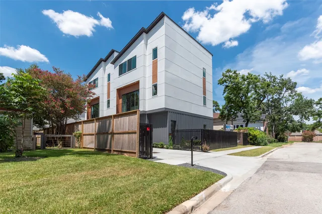 $735,000 | 7120 Gary Street, Unit A, Houston, TX 77055
