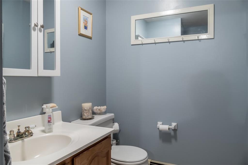 235 Hill Road West Bath, ME 04530 - Photo 16 of 35 1st-floor half bath