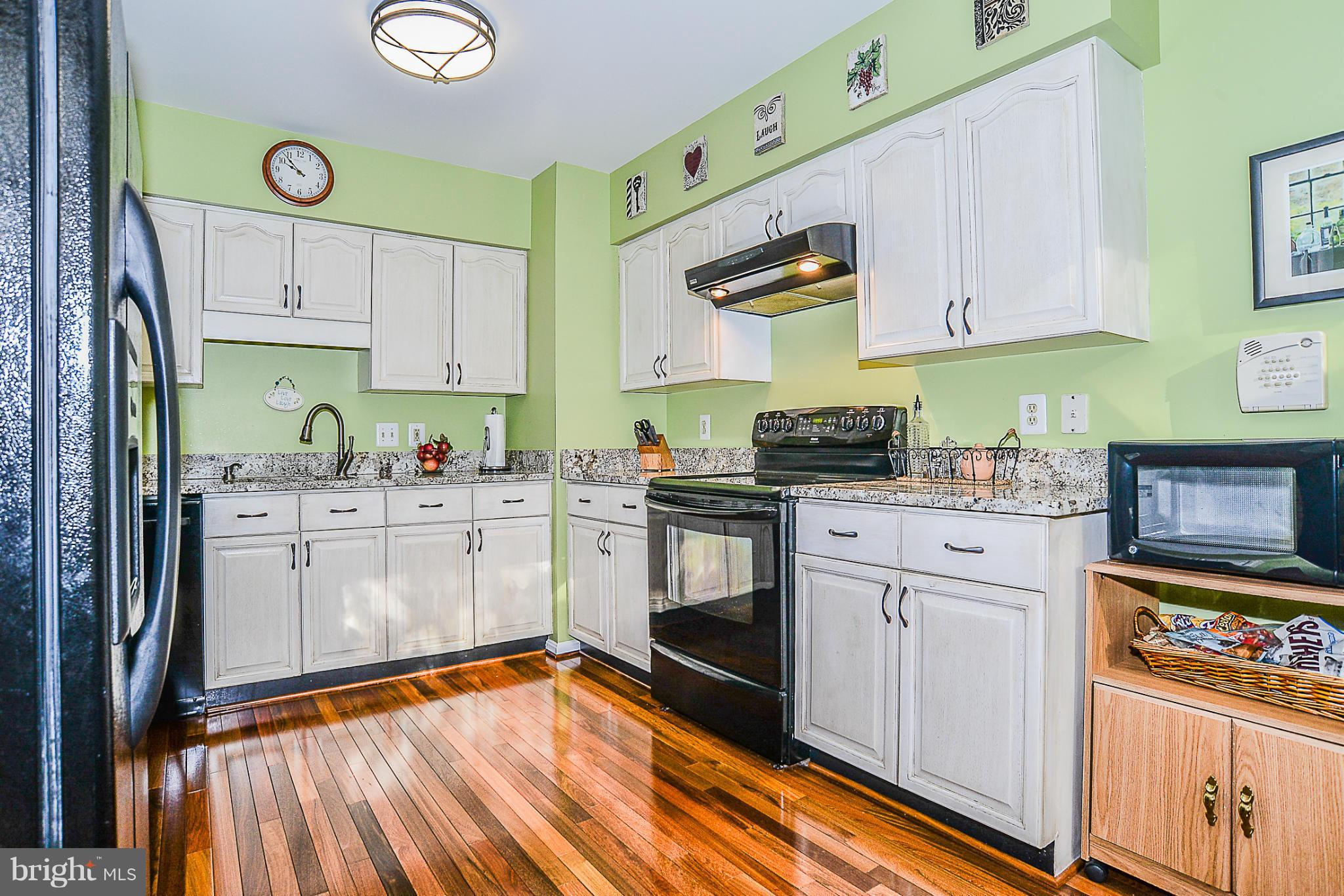 7207 Hidden Ridge Court Springfield, VA 22152 - Photo 7 of 24 Kitchen