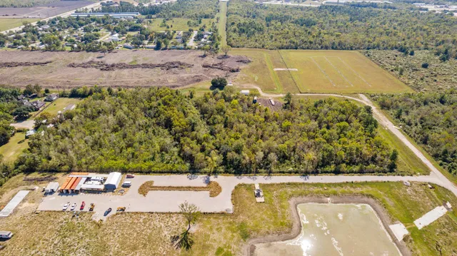 $9,000,000 | 6030 County Road 48, Rosharon, TX 77583