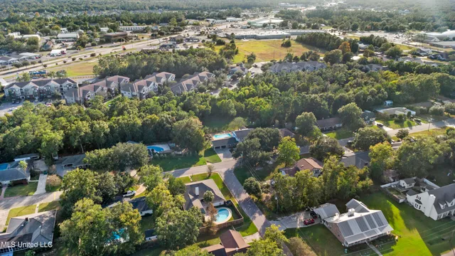 $379,900 | 518 Sunset Drive, Bay St. Louis, MS 39520