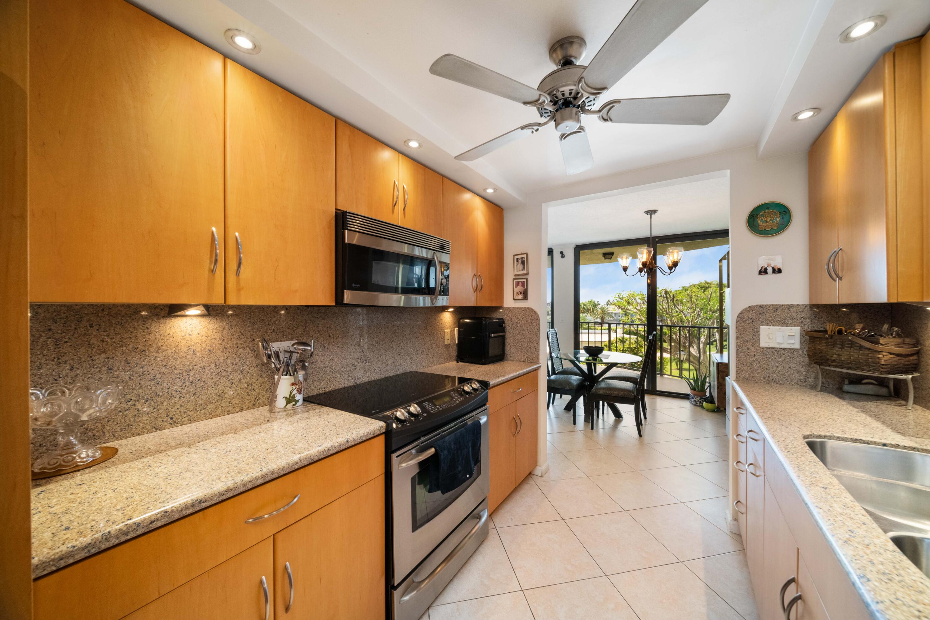 899 Jeffery Street, Unit 309 Boca Raton, FL 33487 - Photo 6 of 52 FXX_1390