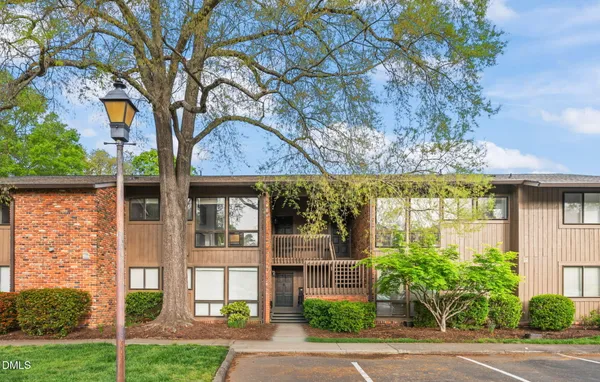 $335,000 | 304 Oak Tree Drive, Chapel Hill, NC 27517