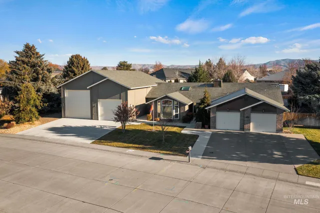 $600,000 | 1940 North 5th St Mountain East, Mountain Home, ID 83647