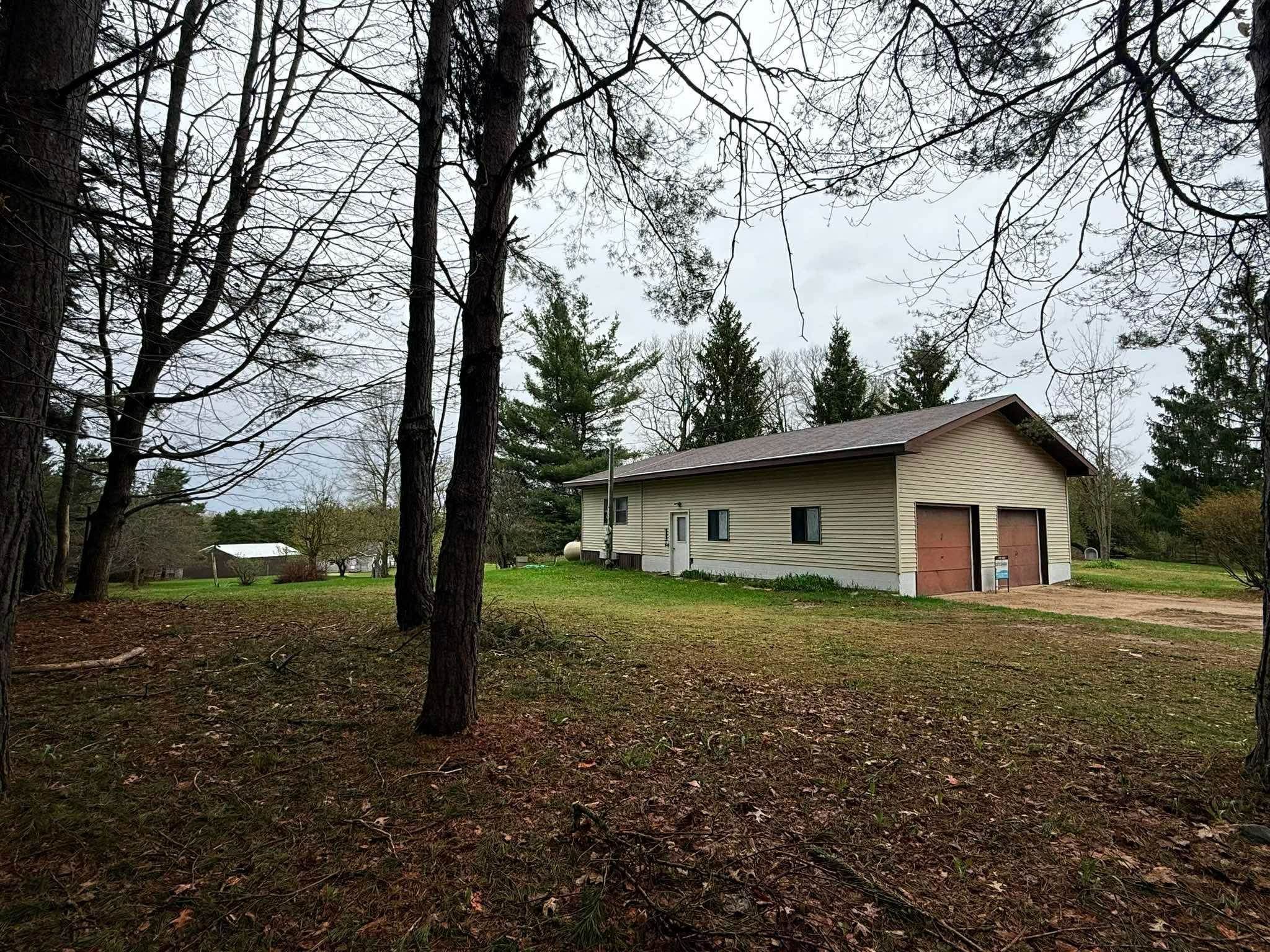 5651 North Seeley Road Manton, MI 49663 - Photo 5 of 49