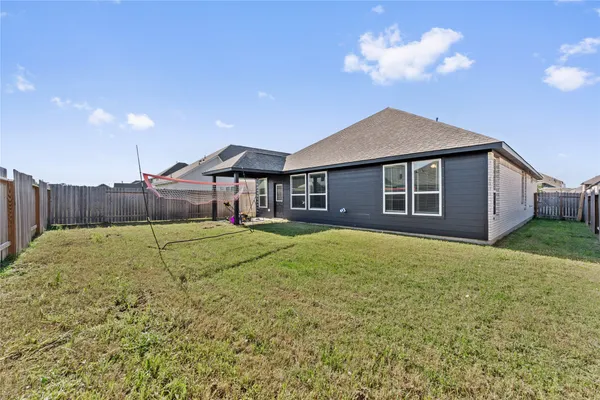$2,500 | 8422 Hunterwyck Lane, Baytown, TX 77521