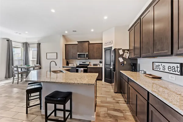 $2,500 | 8422 Hunterwyck Lane, Baytown, TX 77521