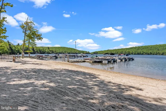 $980,000 | 437 Mountainwoods Drive, Lake Harmony, PA 18624