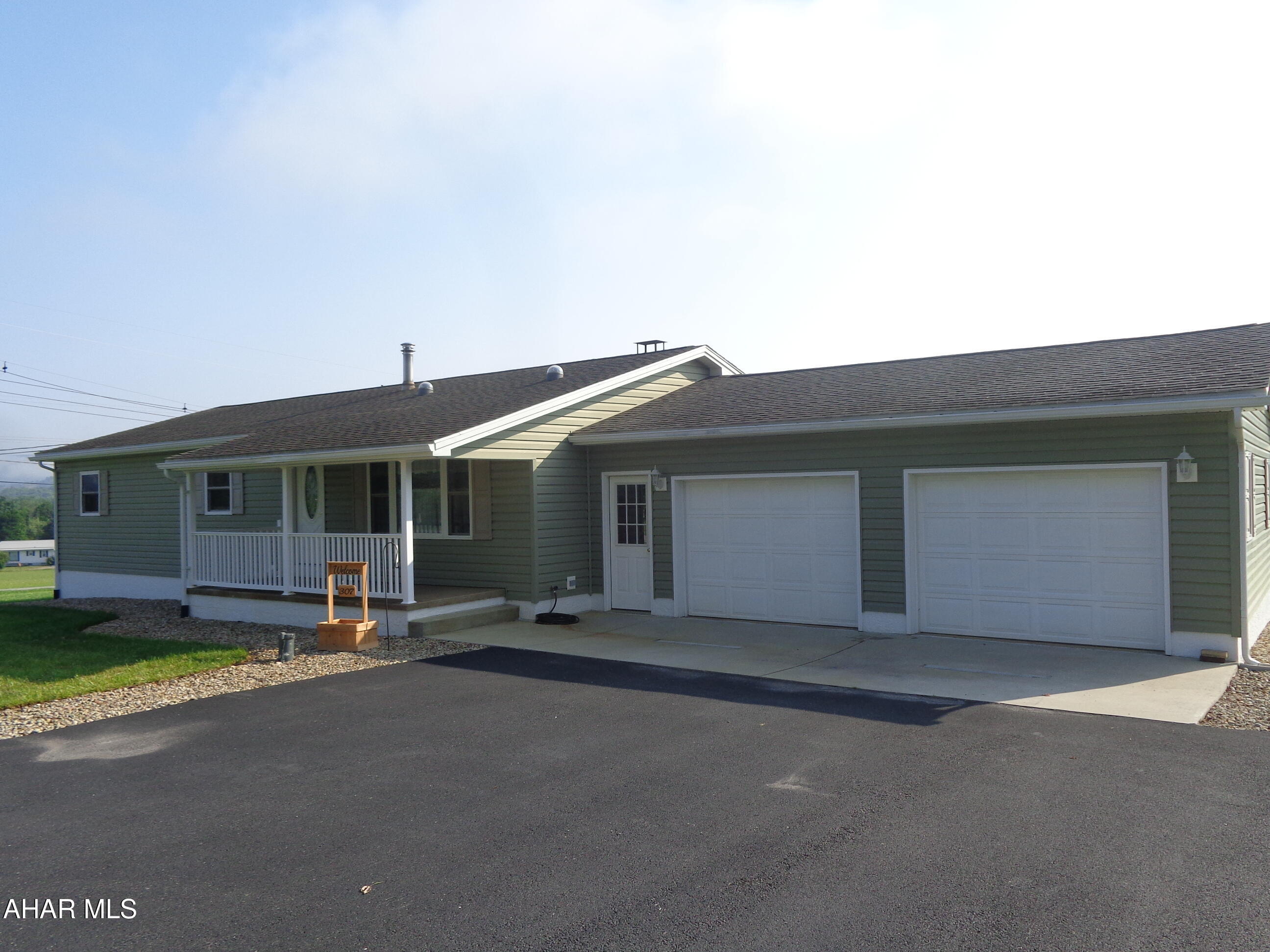 307 Klein Road Hollidaysburg, PA 16648 - Photo 1 of 66