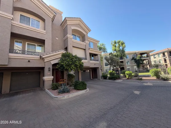 $1,600 | 4465 East Paradise Village Parkway South, Unit 1203, Phoenix, AZ 85032