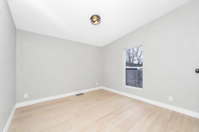 $275,000 | 6818 East T Avenue, Vicksburg, MI 49097