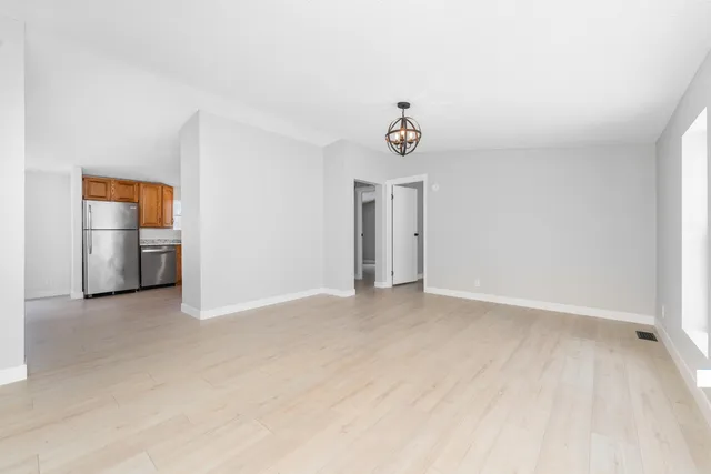 $275,000 | 6818 East T Avenue, Vicksburg, MI 49097