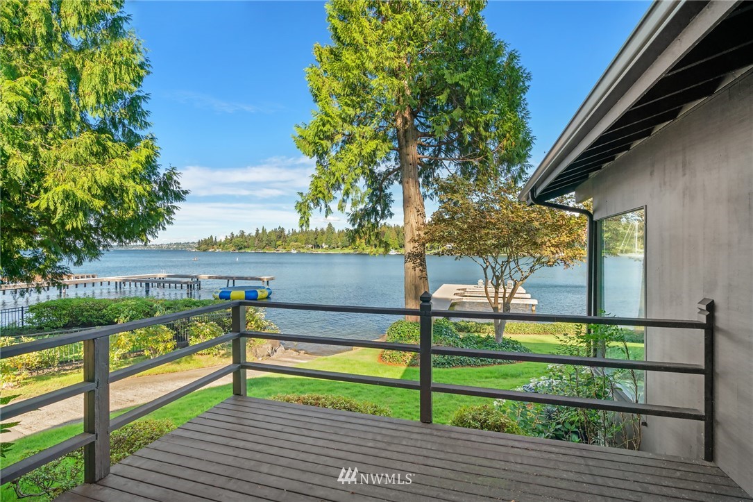 3436 Evergreen Point Road Medina, WA 98039 - Photo 8 of 16 a view of city from balcony