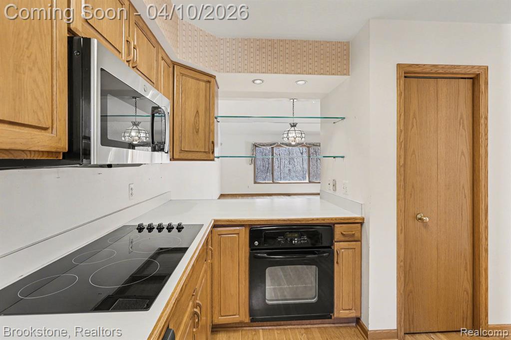 3376 Rivers Edge Drive Wayne, MI 48184 - Photo 10 of 40