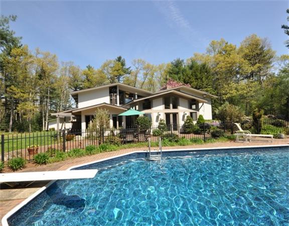 45 Stonehedge Road Lincoln, MA 01773 - Photo 1 of 30