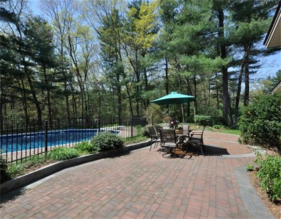 45 Stonehedge Road Lincoln, MA 01773 - Photo 15 of 30