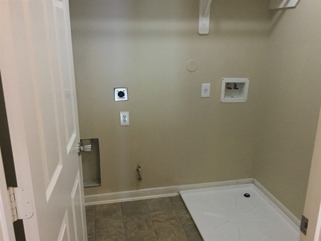 9830 Wing Street Conroe, TX 77385 - Photo 19 of 22 closeup view of a bathroom