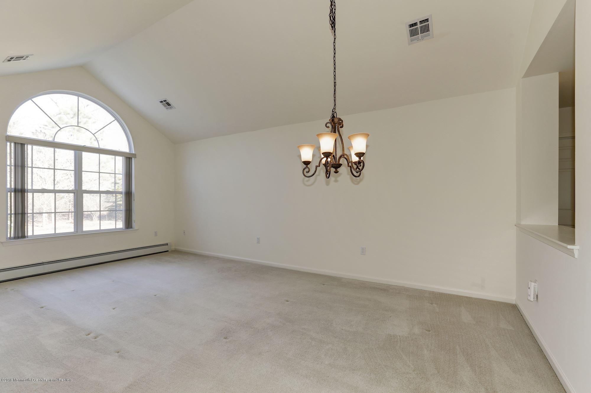 62 Clear Lake Road Whiting, NJ 08759 - Photo 12 of 45 012_62_CLEAR_LAKE_RD_222586_311103