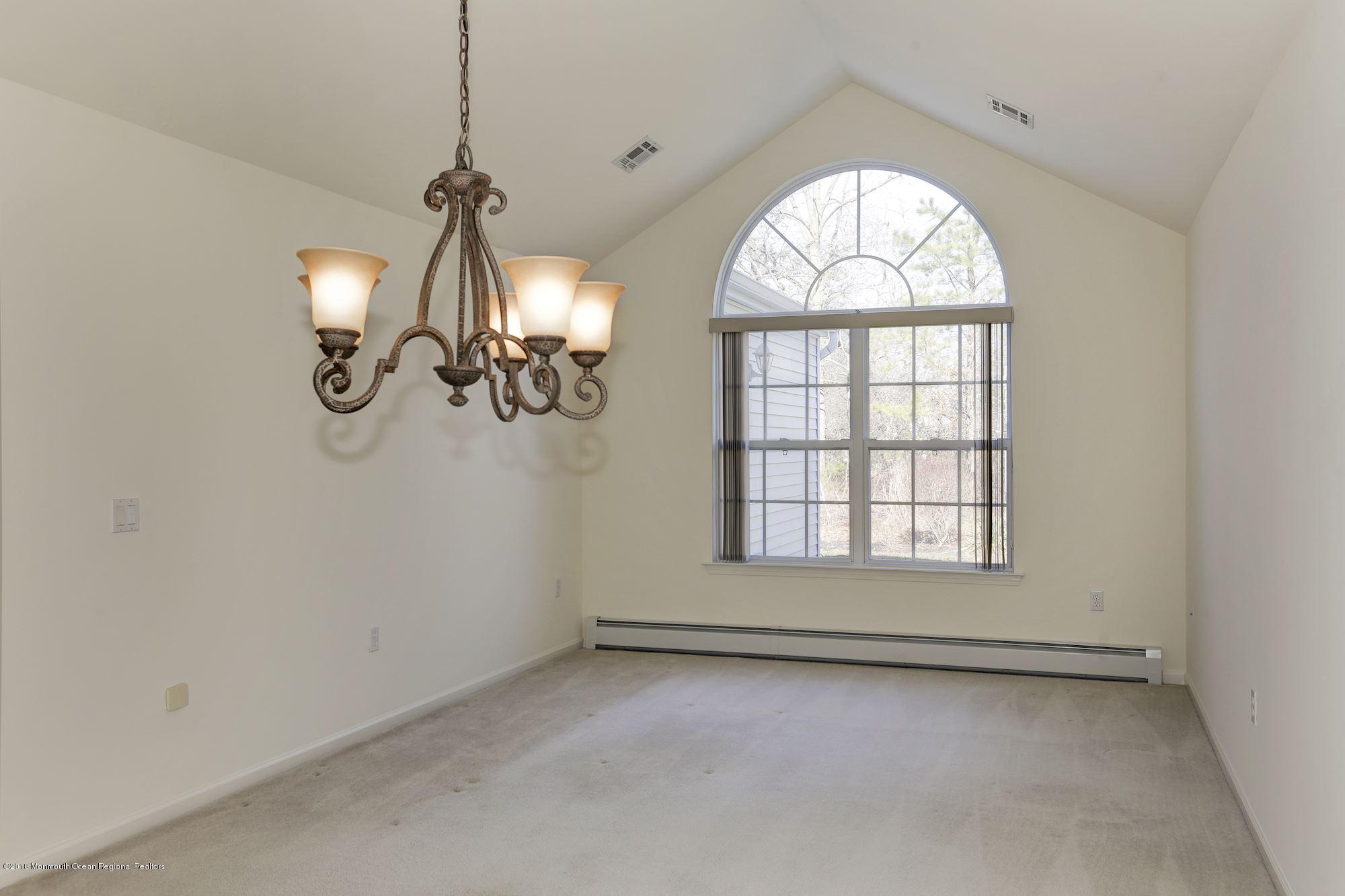 62 Clear Lake Road Whiting, NJ 08759 - Photo 13 of 45 013_62_CLEAR_LAKE_RD_222586_311103
