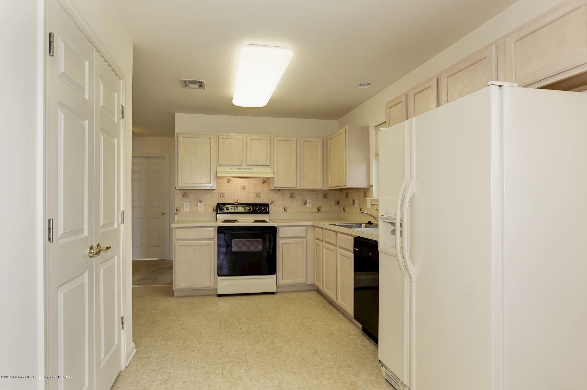 62 Clear Lake Road Whiting, NJ 08759 - Photo 23 of 45 023_62_CLEAR_LAKE_RD_222586_311103