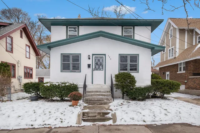 $315,000 | 720 Giddings Avenue Southeast, Grand Rapids, MI 49506