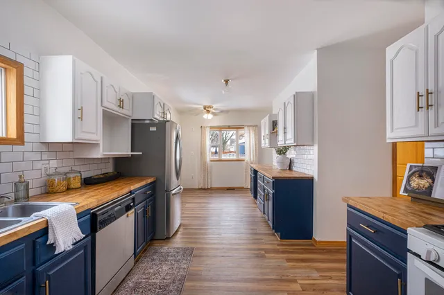 $315,000 | 720 Giddings Avenue Southeast, Grand Rapids, MI 49506