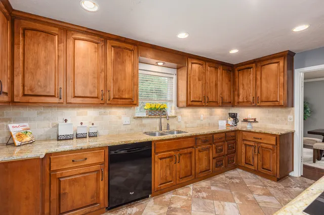 $2,550 | 19139 Candletrail Drive, Spring, TX 77388