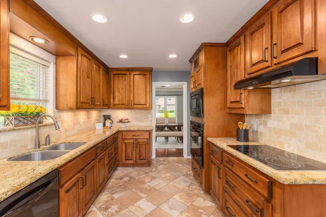 $2,550 | 19139 Candletrail Drive, Spring, TX 77388