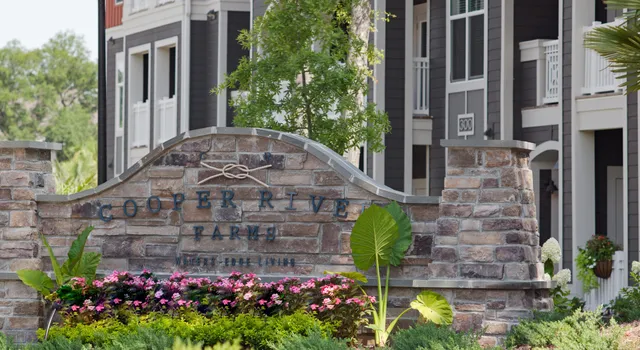 $1,918 | 650 Enterprise Boulevard, Unit ROSEMARY, Charleston, SC 29492