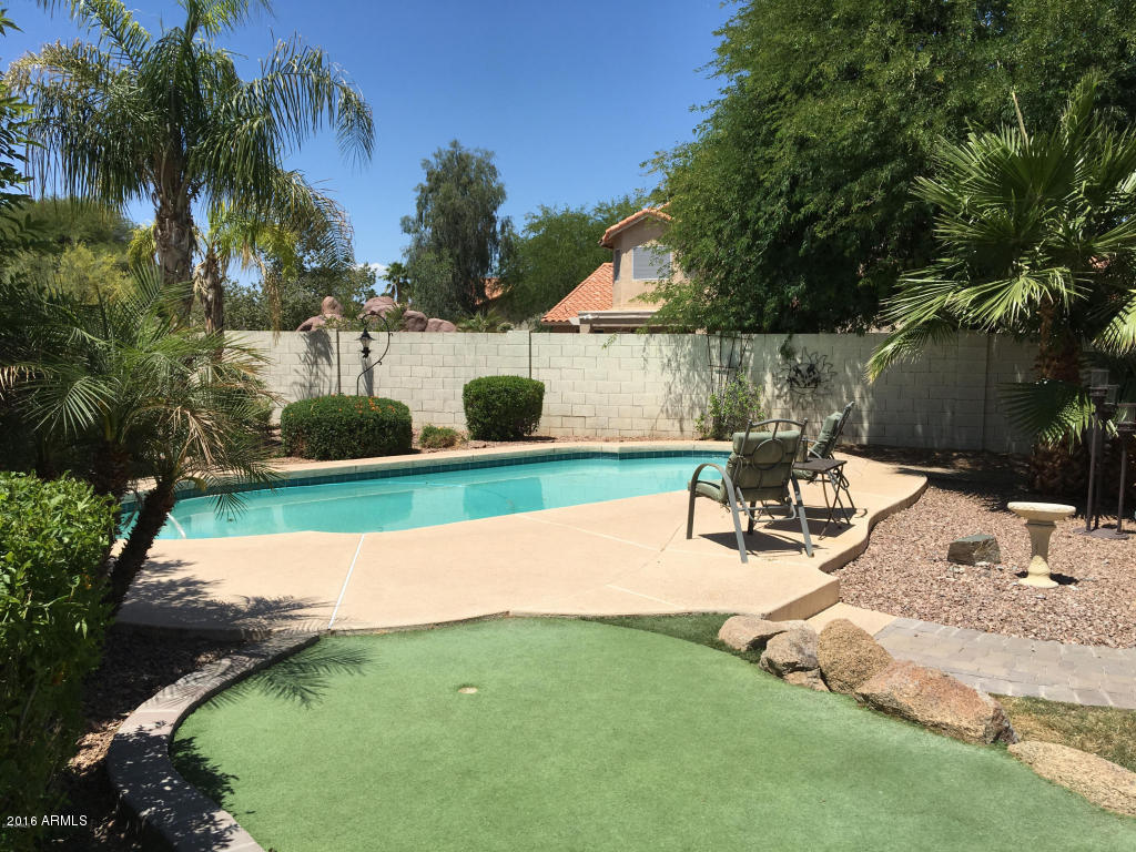 2359 East Desert Trumpet Road Phoenix, AZ 85048 - Photo 8 of 11 10