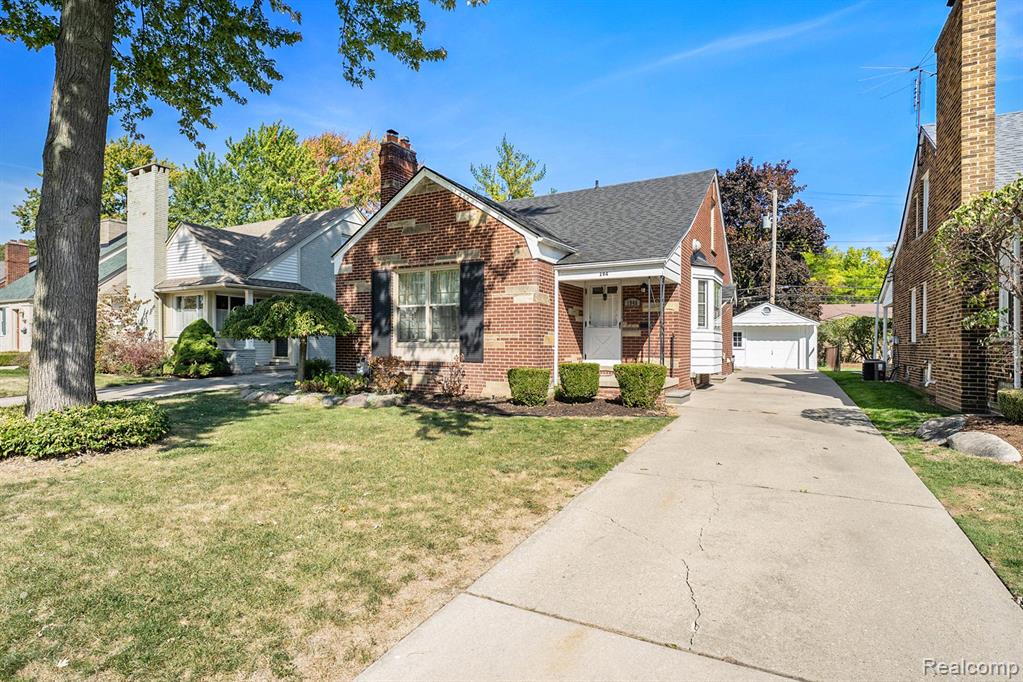 1946 Stanhope Street Grosse Pointe Woods, MI 48236 - Photo 1 of 31