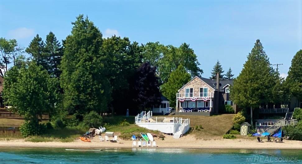 2012 North Lakeshore Road Carsonville, MI 48419 - Photo 88 of 90 50110593-88.JPG