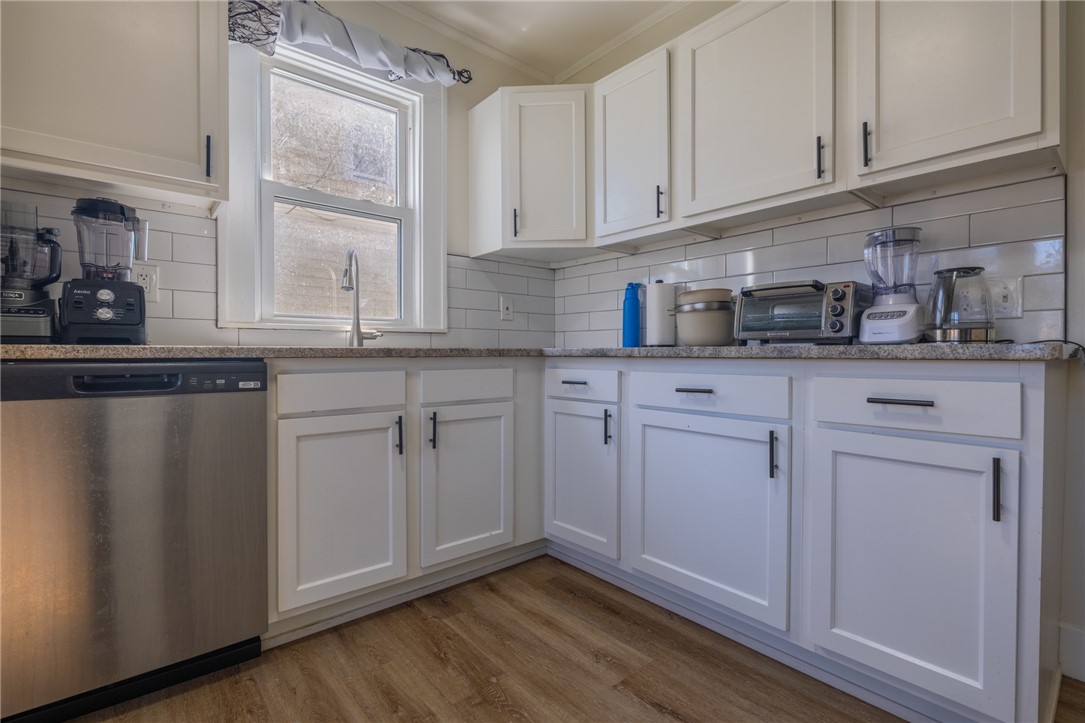266 Congress Avenue Rochester, NY 14611 - Photo 30 of 44