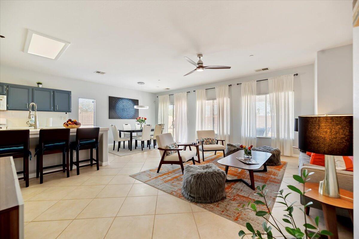 3982 Eastgate N Road Palm Springs, CA 92262 - Photo 2 of 55 25-Living Room