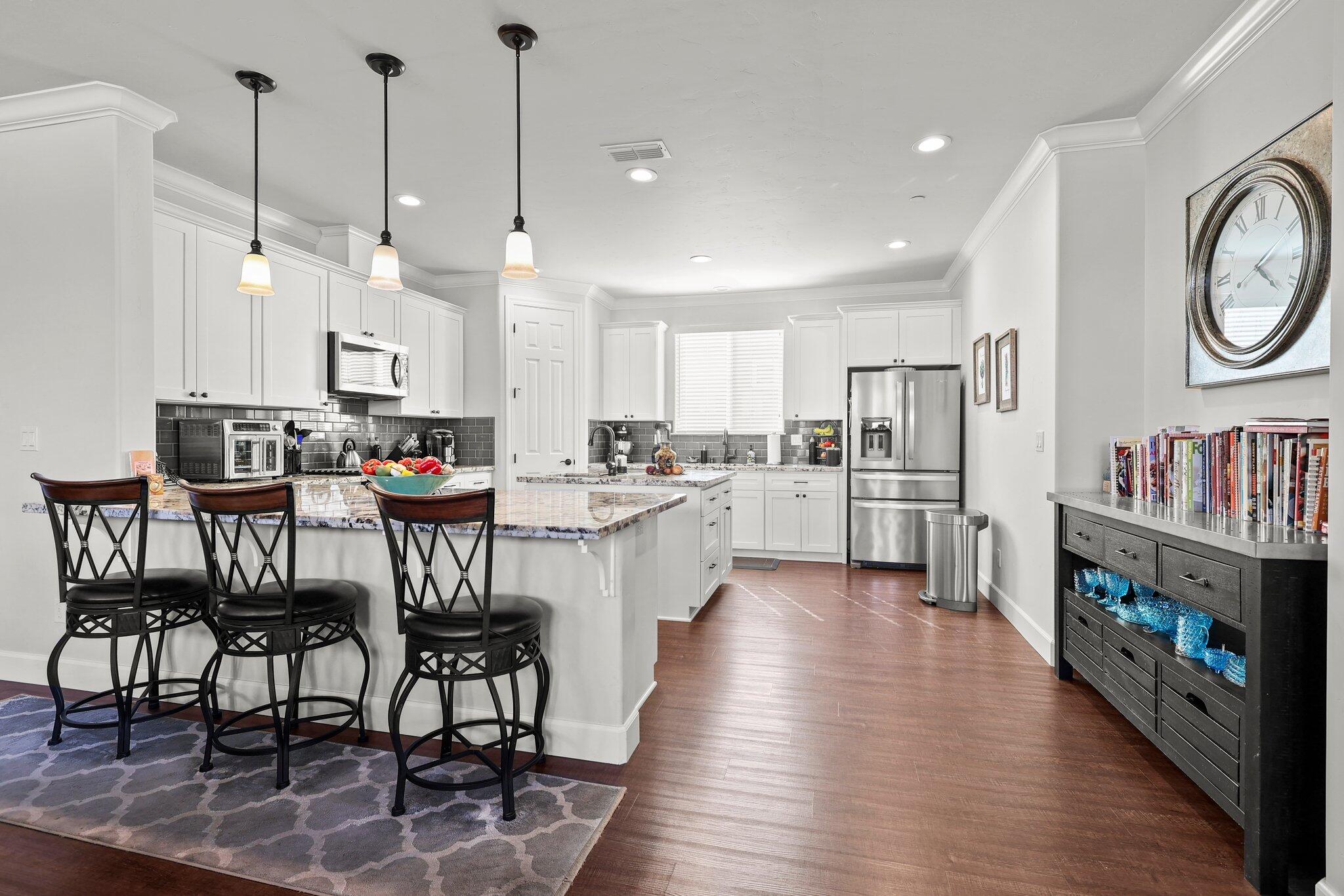 6180 Lucca Trail Redding, CA 96003 - Photo 7 of 42 6-web-or-mls-8Q0A2099