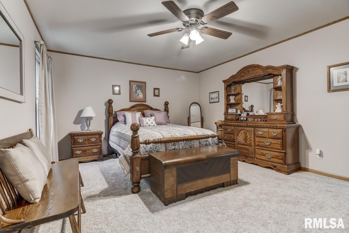 16649 Hamilton Road Athens, IL 62613 - Photo 15 of 36 Gallery Image 15