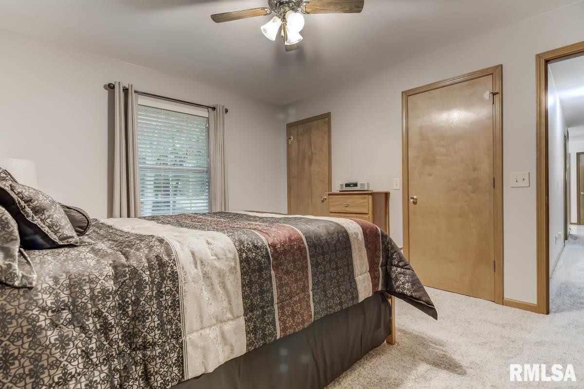 16649 Hamilton Road Athens, IL 62613 - Photo 21 of 36 Gallery Image 21