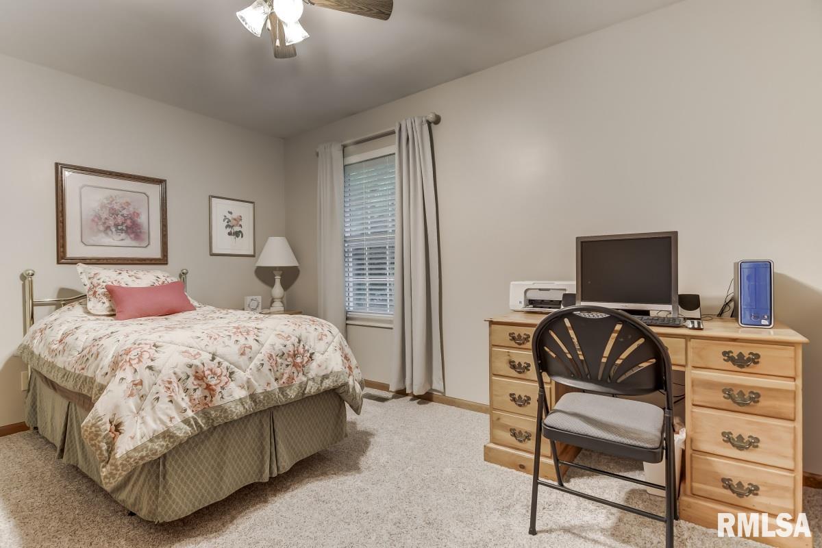 16649 Hamilton Road Athens, IL 62613 - Photo 22 of 36 Gallery Image 22