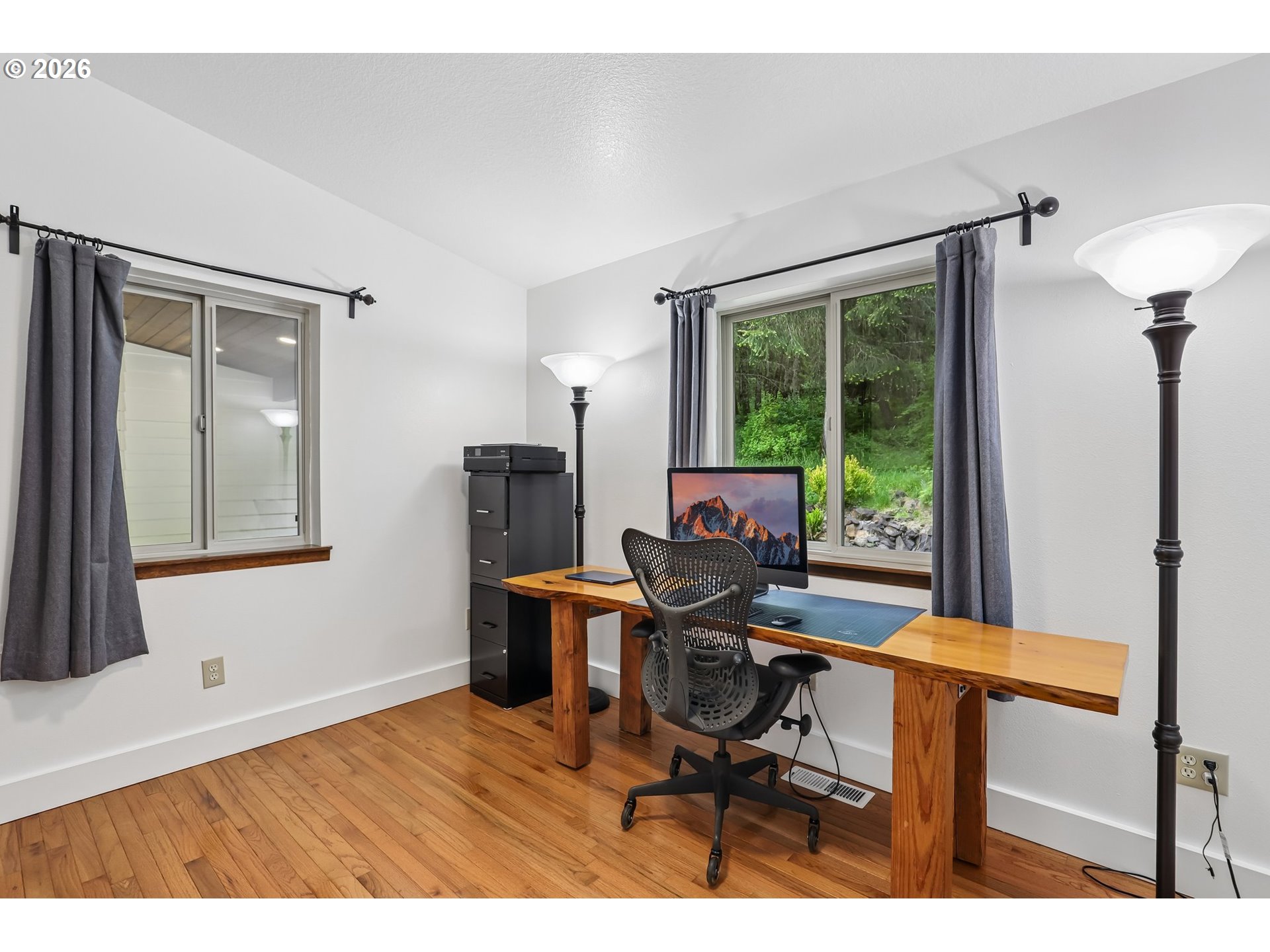 873 Mountain View Road Kalama, WA 98625 - Photo 21 of 45 a workspace with furniture and a window