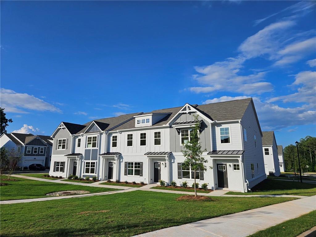 2516 Riverside Court Northeast Conyers, GA 30013 - Photo 3 of 37