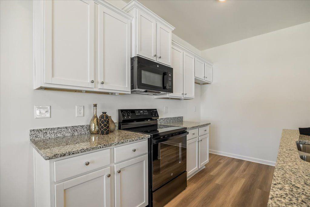 2516 Riverside Court Northeast Conyers, GA 30013 - Photo 9 of 37