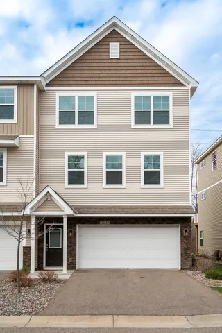 $2,895 | 17638 96th Place North, Maple Grove, MN 55311