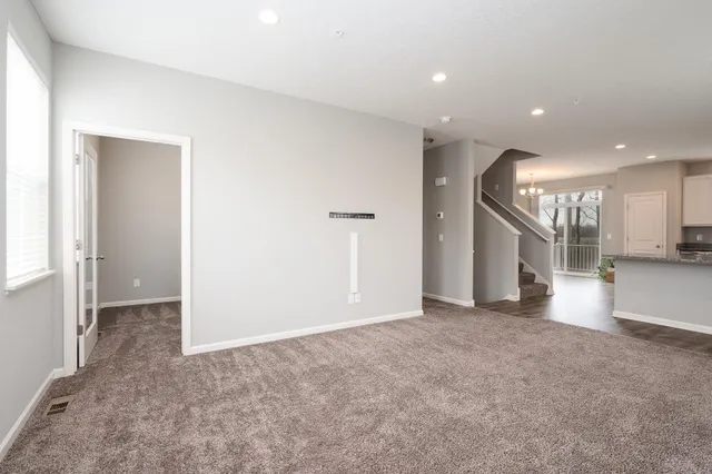 $2,850 | 17638 96th Place North, Maple Grove, MN 55311