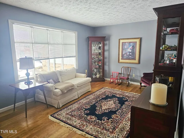 $398,500 | 305 Apple Drive Southeast, Wise, VA 24293