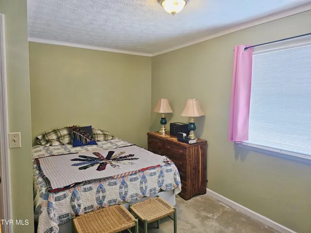 $398,500 | 305 Apple Drive Southeast, Wise, VA 24293