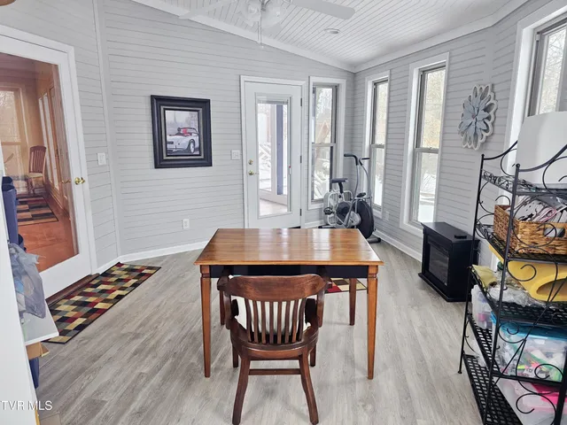 $398,500 | 305 Apple Drive Southeast, Wise, VA 24293