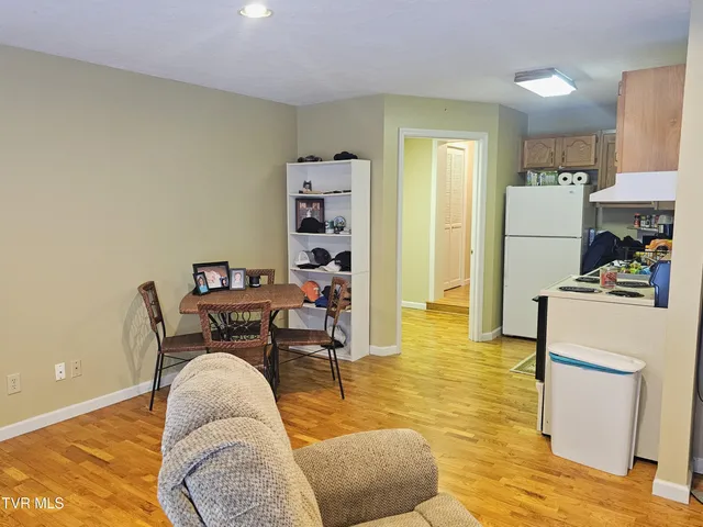 $398,500 | 305 Apple Drive Southeast, Wise, VA 24293