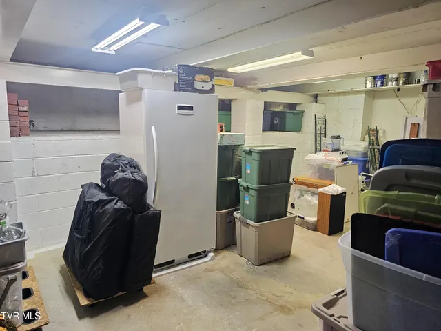 $398,500 | 305 Apple Drive Southeast, Wise, VA 24293