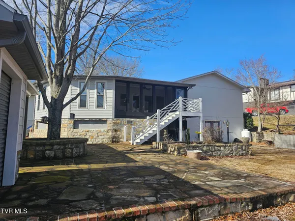 $398,500 | 305 Apple Drive Southeast, Wise, VA 24293