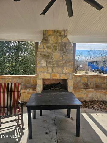 $398,500 | 305 Apple Drive Southeast, Wise, VA 24293